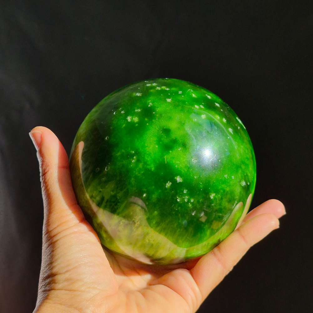 Starburst Stone Sphere — Forest Green Collector's Sphere (1,588g)