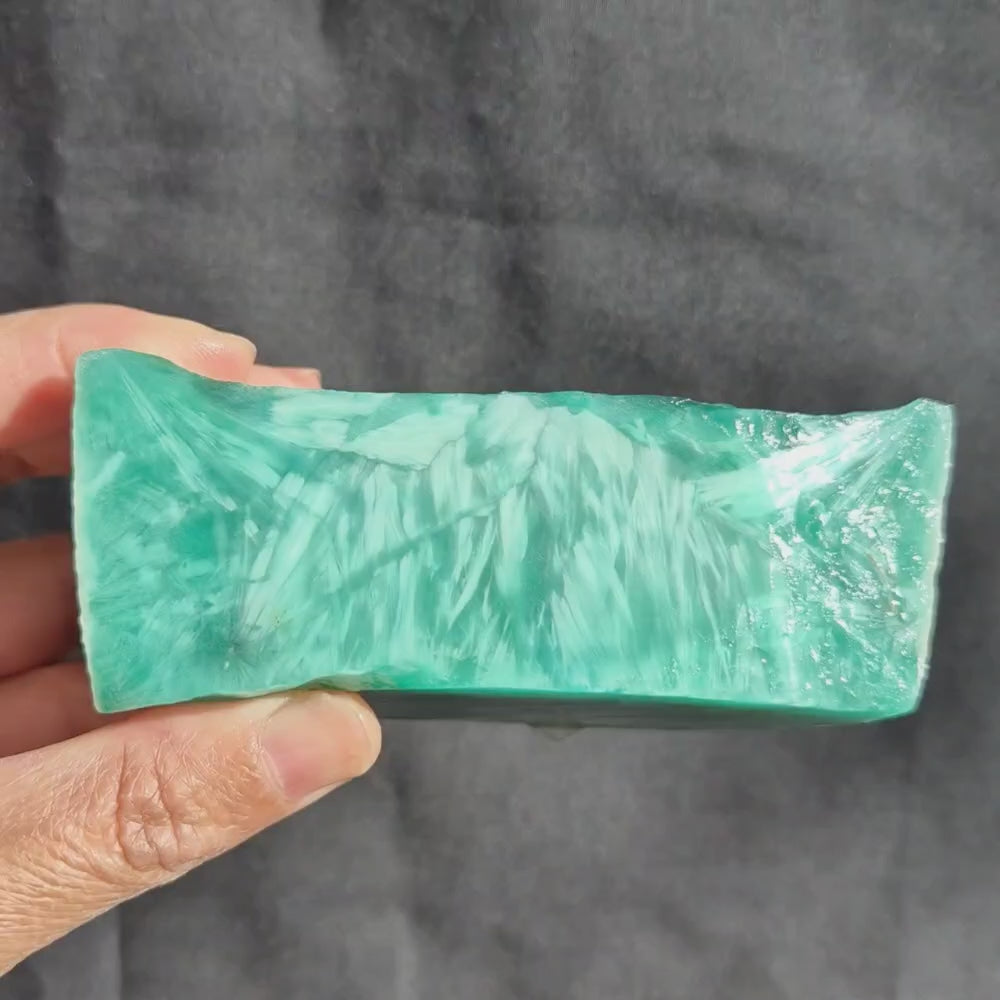 Starburst Stone - Green Rough - 346g