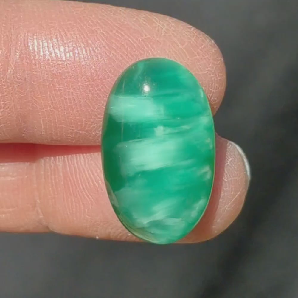 Starburst Stone Green Oval Cabochon