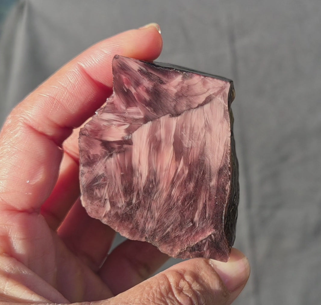 Starburst Stone - Plum Rough - 141g