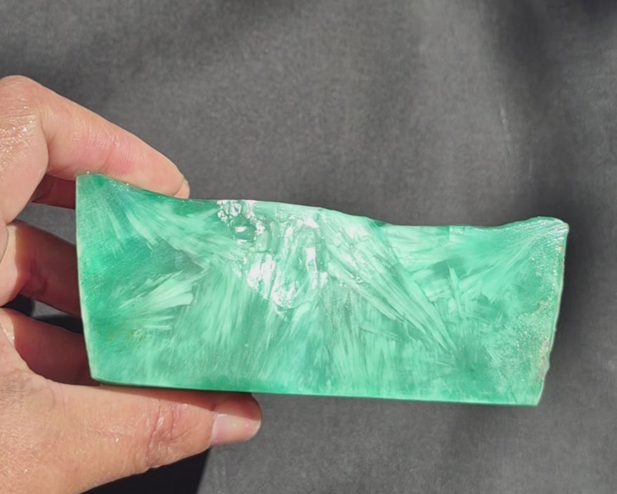 Starburst Stone - Green Rough - 451g